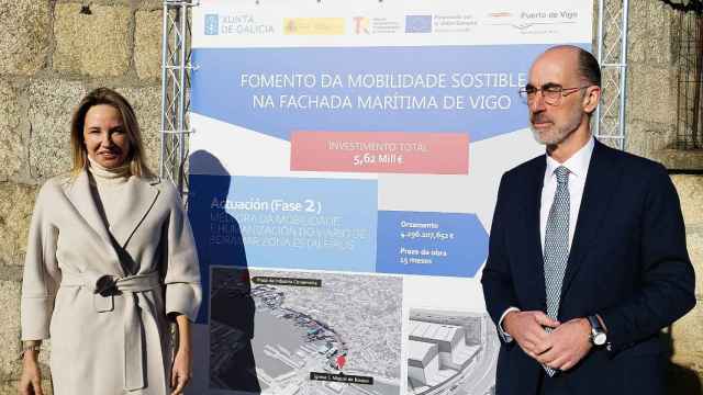 La delegada territorial de la Xunta en Vigo, Marta Fernández-Tapias, y el presidente de la Autoridad Portuaria de Vigo, Jesús Vázquez Almuiña.