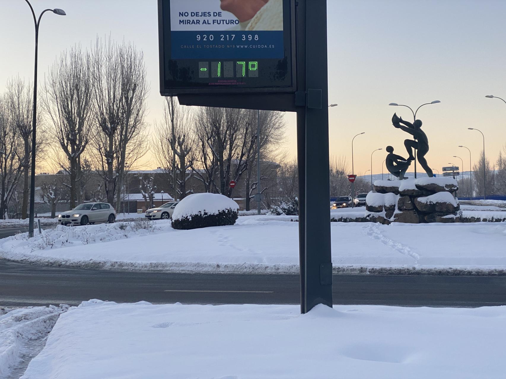 Imagen de archivo de una nevada en Ávila.