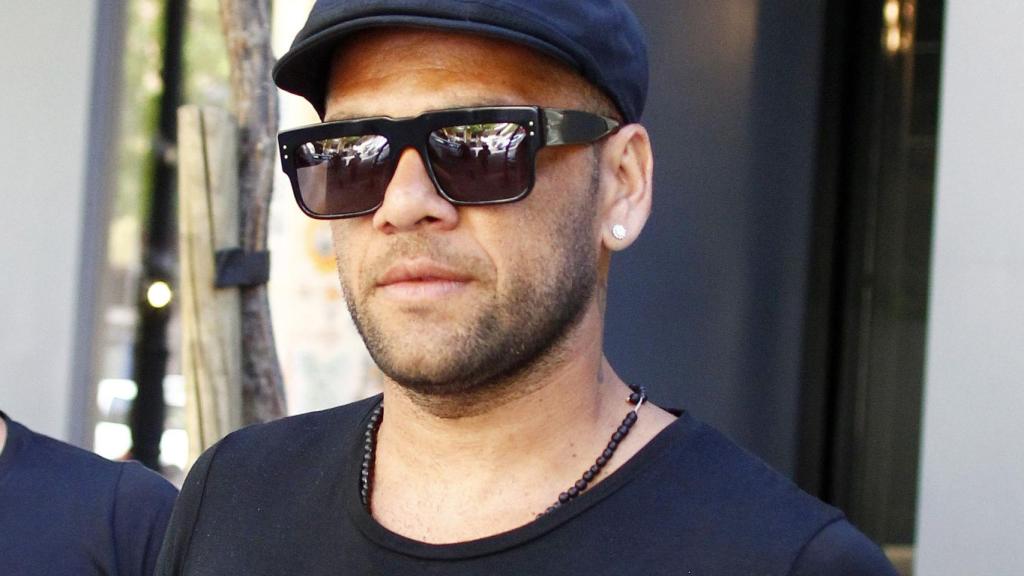 Dani Alves durante una comparecencia ante la prensa