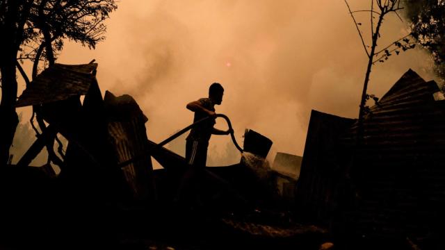 Incendio quema partes de zonas rurales en Santa Juana.
