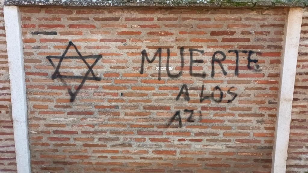 Imagen de una pintada en Alaejos