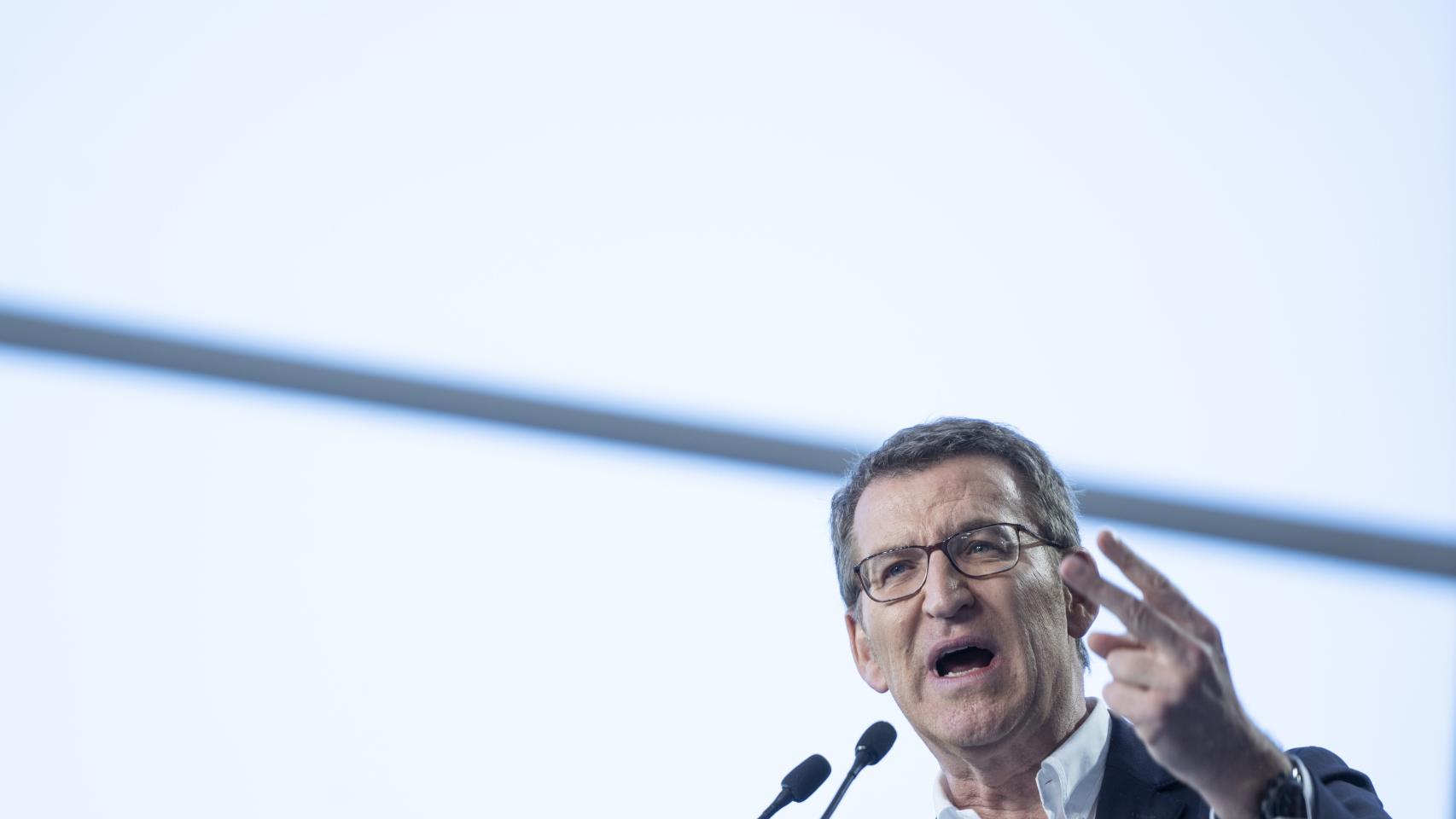 El presidente del PP, Alberto Núñez Feijóo, clausura la 26 Intermunicipal del partido.