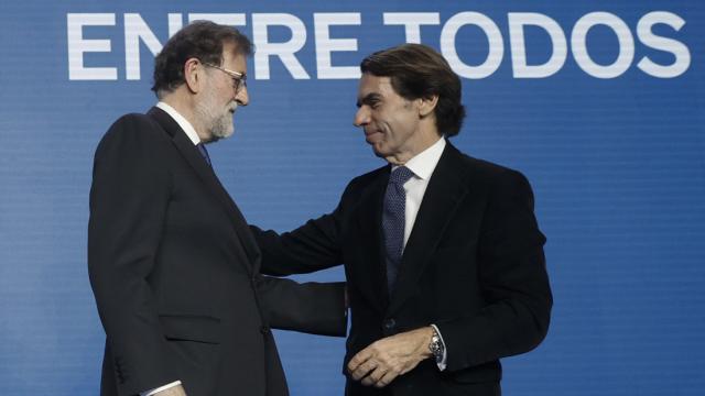 Feijóo, Rajoy y Aznar juntos en Valencia.
