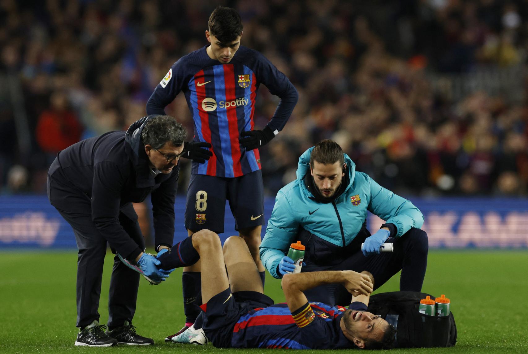 Busquets, lesionado ante el Sevilla.