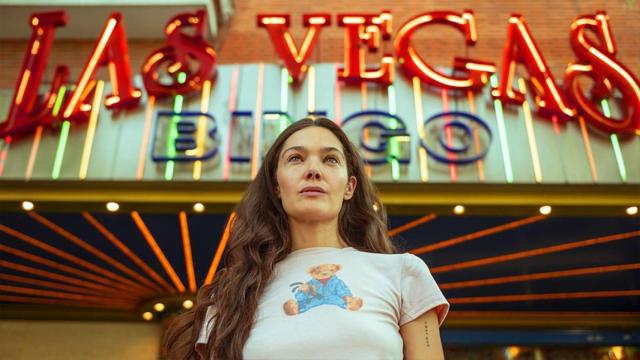 Un fotograma de 'Cardo', dirigida por Ana Rujas y Claudia Costafreda