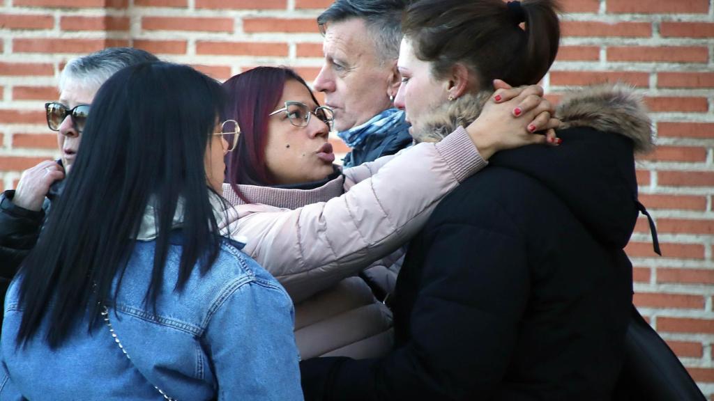Familiares a las puertas del juzgado reclaman justicia