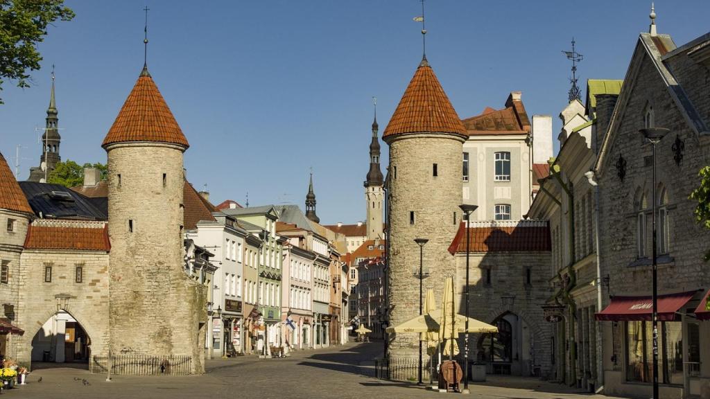 Tallin.
