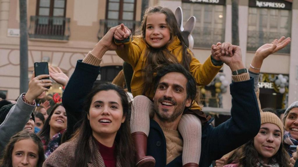 Amaya Martín junto a sus padres el día de la cabalgata, antes de ser secuestrada.