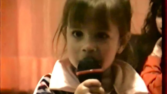 Blanca Paloma en uno de los muchos vídeos familiares que grababan en su casa de El Altet.