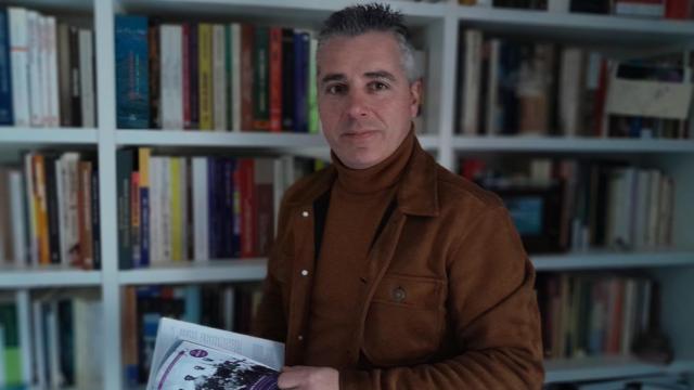 El escritor Santiago Macías, autor de El monte o la muerte.