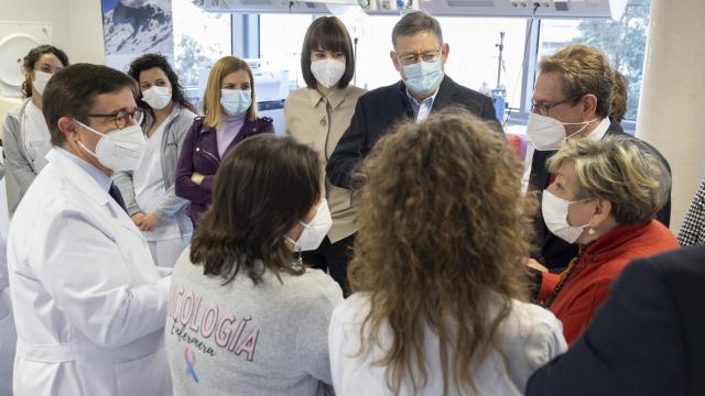 El president Ximo Puig y la ministra Diana Morant visitan la semana pasada el Instituto de Investigación Sanitaria.
