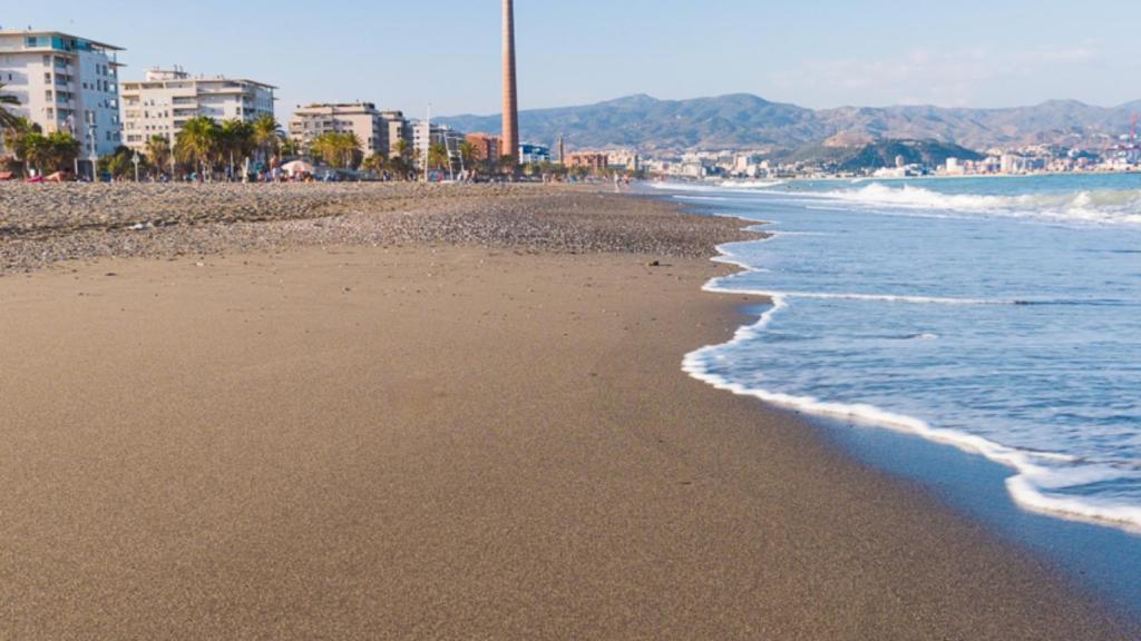 La playa de la Misericordia en Málaga.