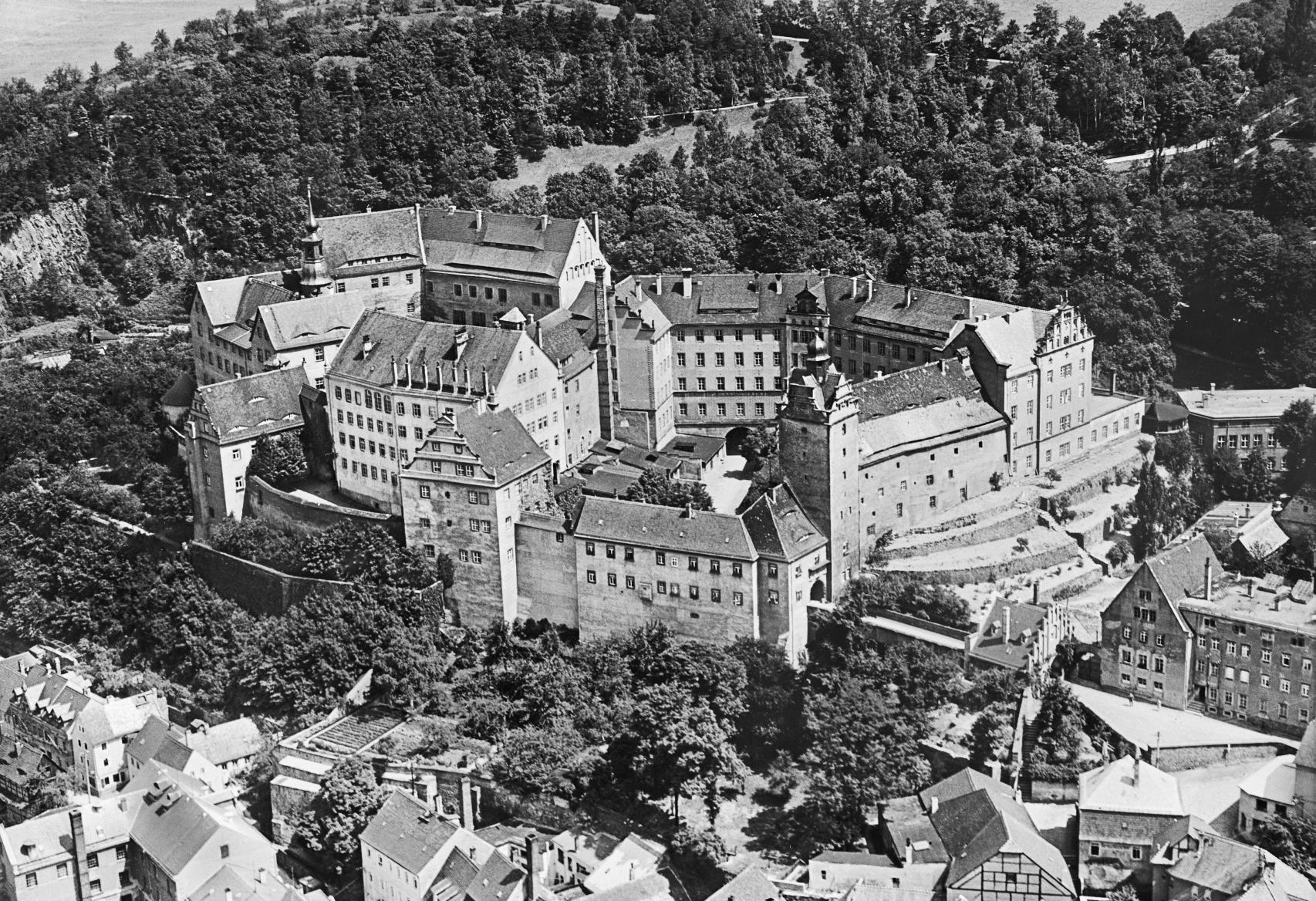 Foto aérea del castillo de Colditz tomada  poco antes de la guerra. La fortaleza original data de hacia 1043.