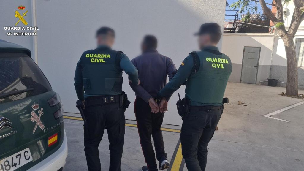 Detenido un fugitivo por asaltar y agredir a dos senderistas que iban caminando en Crevillente