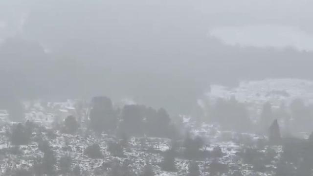 Situación este martes en la Font de l'Arbre, en Confrides, a unos 1.200 metros.