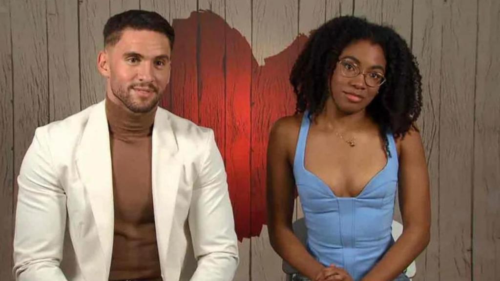Med y Luisa en First Dates.