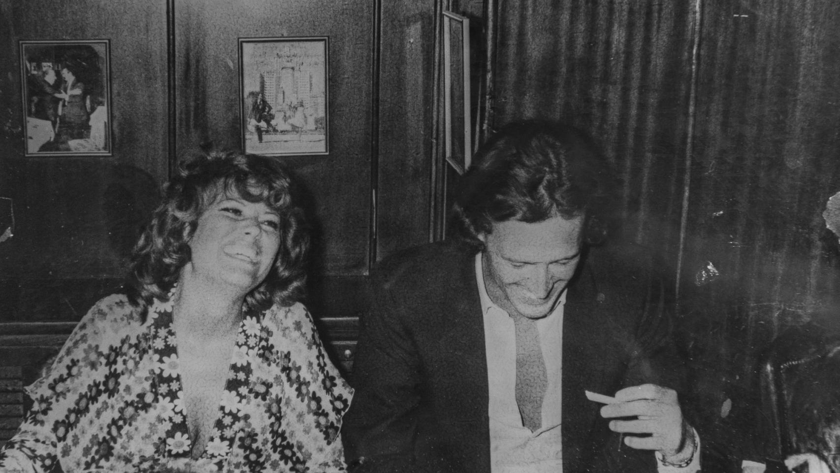La actriz Claudia Cardinale en una de sus muchas visitas a Alduccio durante sus estancias en Madrid.