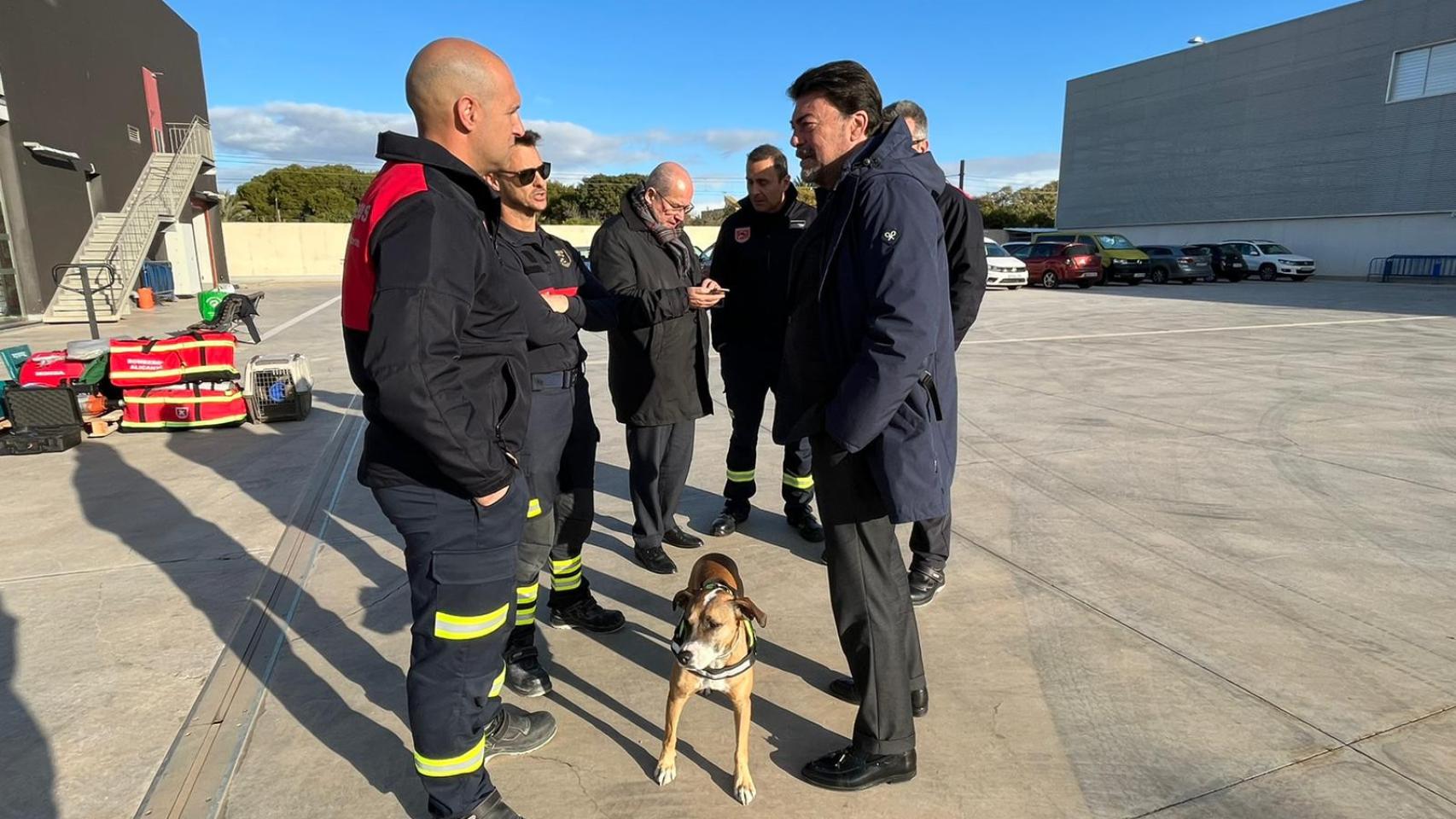 Rafael Arnau y Ángel Moratalla se incorporan con perros adiestrados al dispositivo de búsqueda y rescate organizado por el GEA.