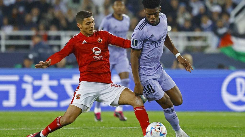 Aurélien Tchouaméni, en acción con Mohamed Sherif durante la semifinal del Mundial de Clubes 2023