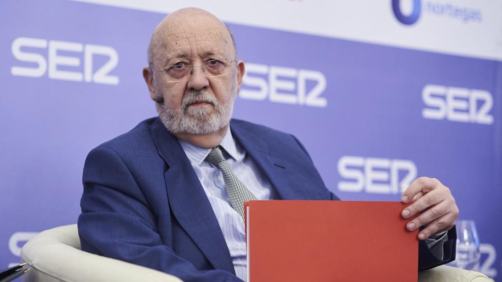 El presidente del CIS, José Félix Tezanos, en un acto organizado por la Cadena Ser en octubre de 2023.