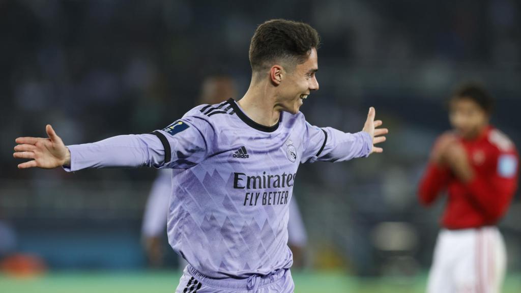 Sergio Arribas celebra su primer gol con el Real Madrid