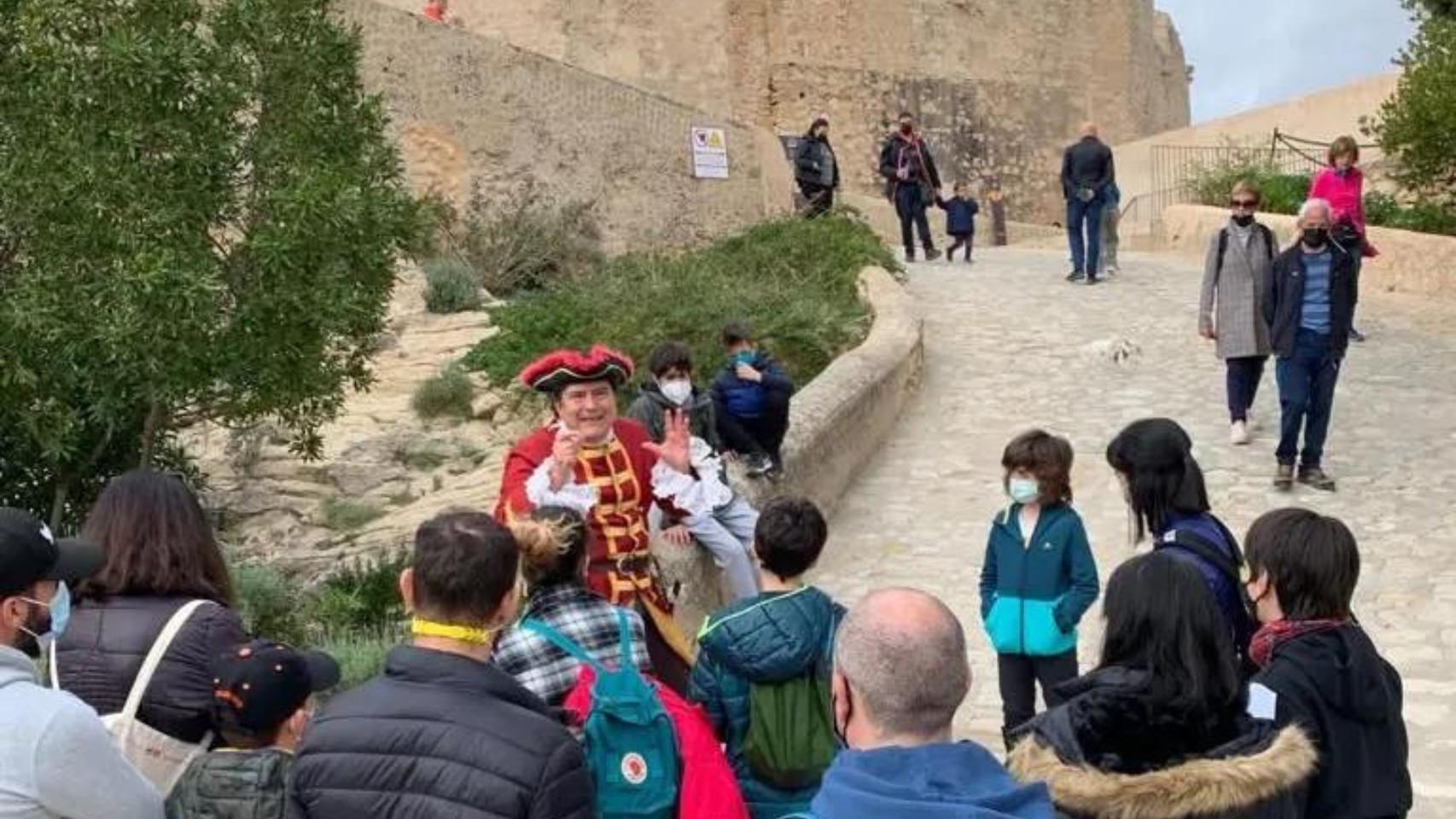 Planes para el finde en Alicante: 'Ghost, el Musical', 'Conectando' y títeres en Santa Bárbara