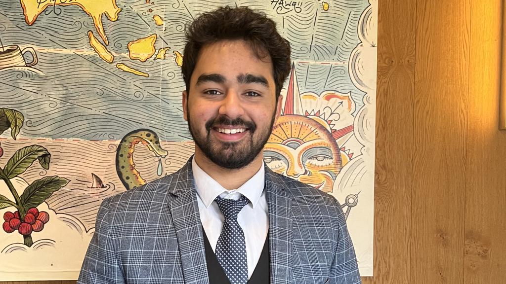 Omar Mihoub es estudiante del Grado en Ciencias Políticas y Gestión Pública en la Universidad de Burgos (UBU).