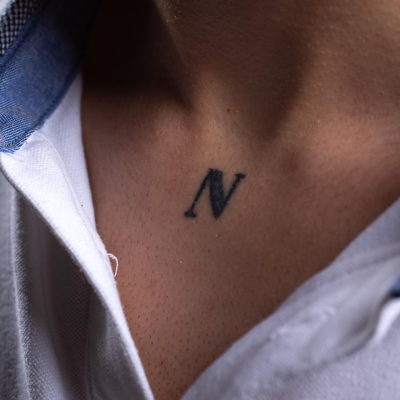 Imagen cedida por Tinder de uno de los tatuados en el evento