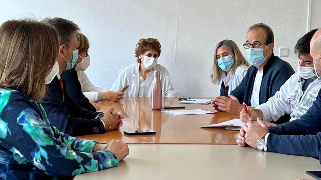 Reunión de los responsables del PPCV con el Comité de Empresa del hospital de Dénia.