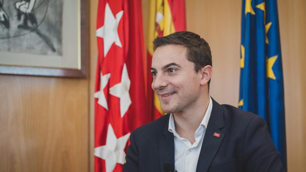 Lobato no cree que las siglas del PSOE le puedan restar votos.