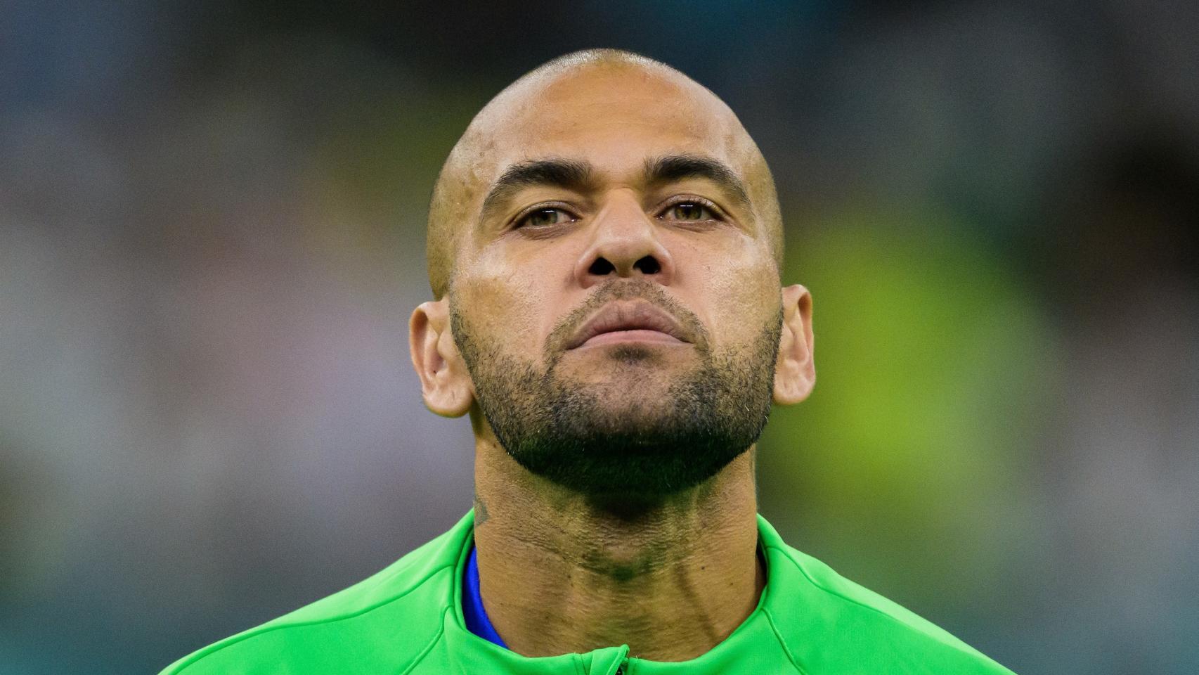 Dani Alves, en uno de sus partidos como futbolista.