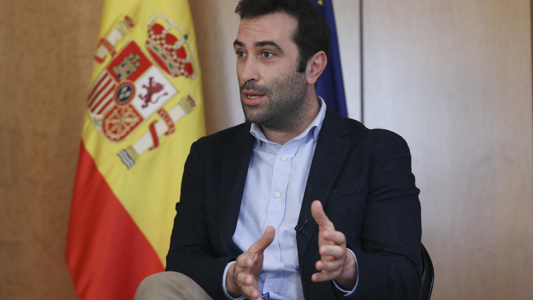 El secretario general del Tesoro, Carlos Cuerpo, durante una entrevista.