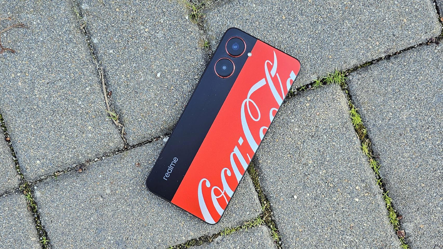 El realme 10 Pro 5G Edición Coca-Cola.