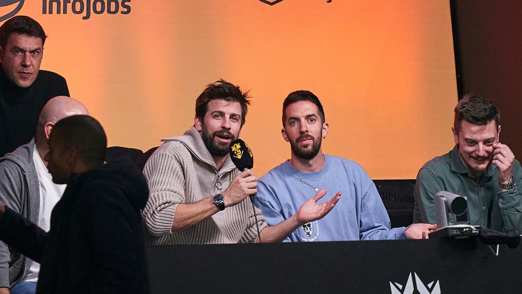 Gerard Piqué, David Broncano y Oriol Querol, en la Kings League
