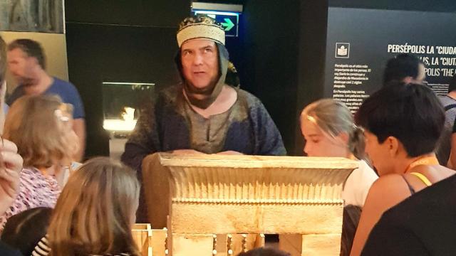 Uno de los guías del Marq en las visitas teatralizadas que ofrecerán en el centro.