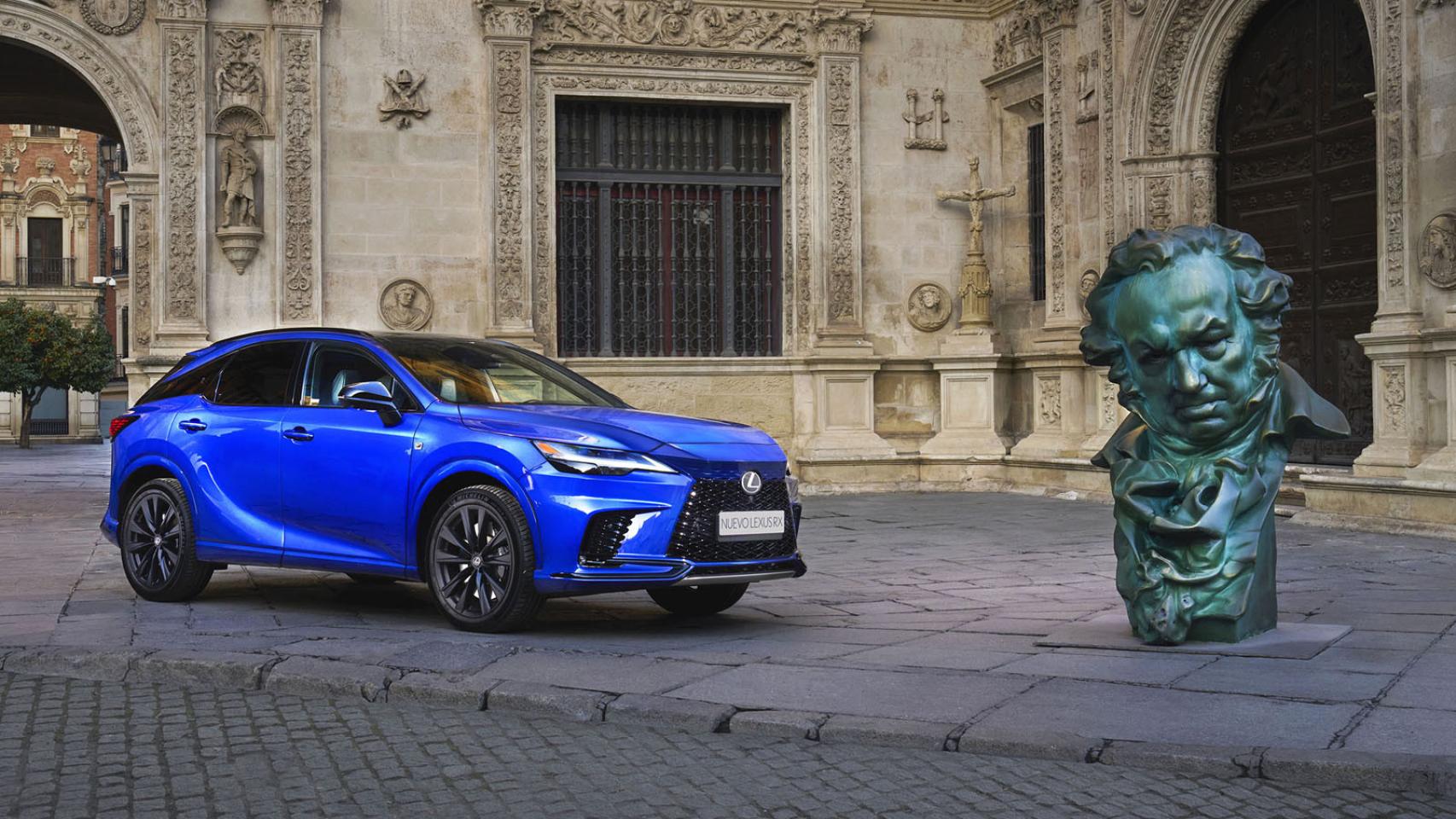 Así es el coche que ha llevado a las estrellas de los Goya… el cine también se electrifica