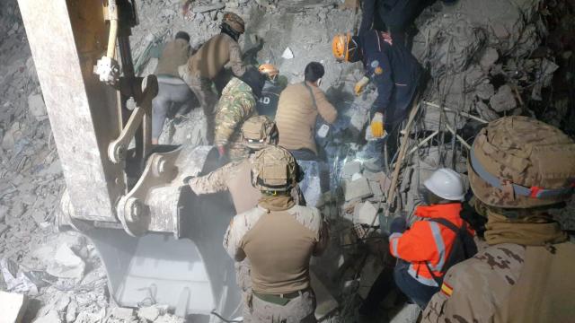 Los equipos de rescate sobre el terreno