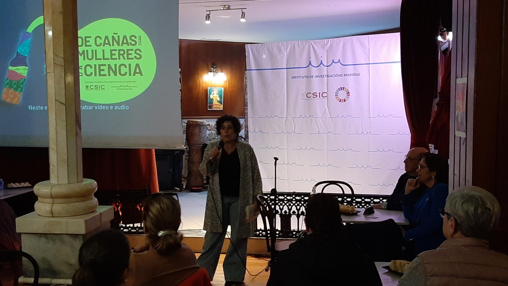 El evento De cañas con las mujeres de la Ciencia.