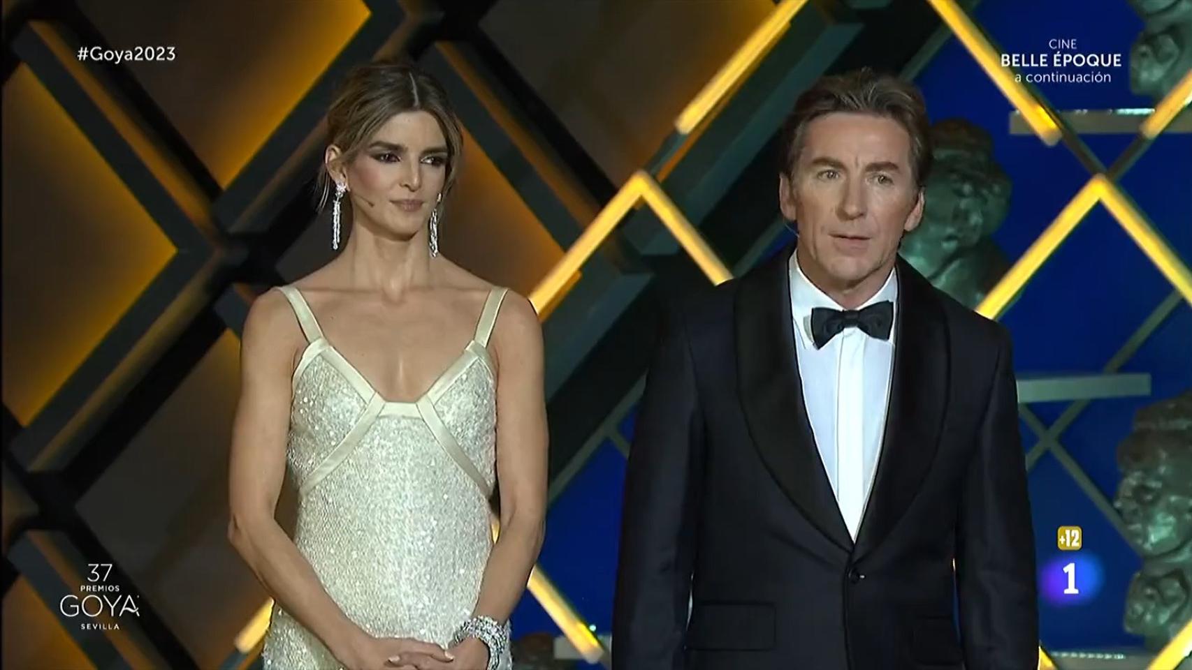 Clara Lago y Antonio de la Torre en los Premios Goya 2023.