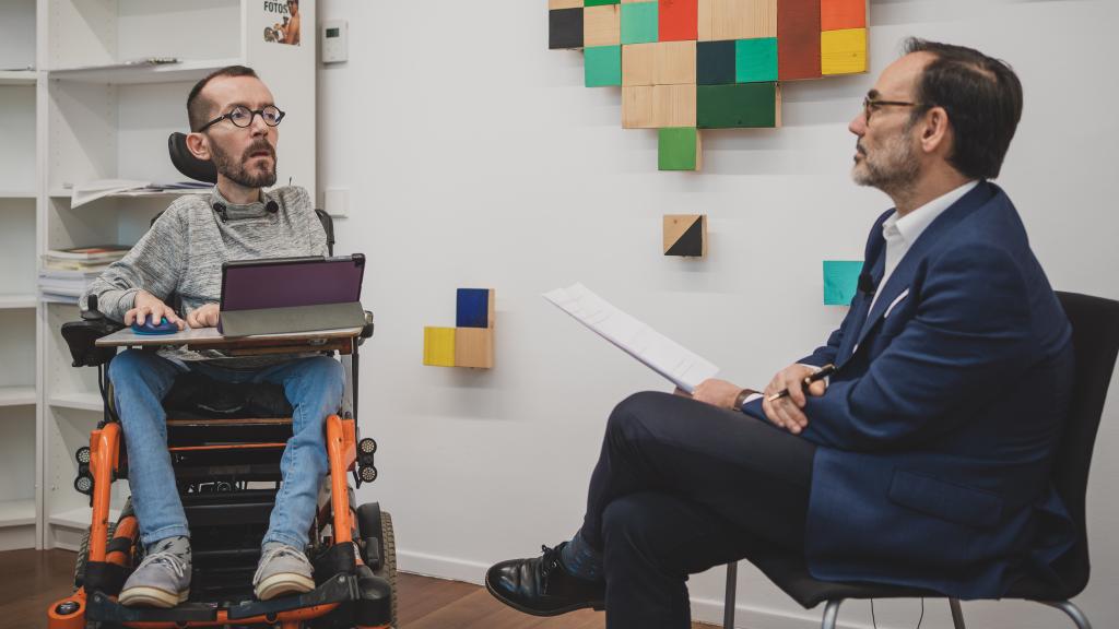 Pablo Echenique, durante la conversación con Fernando Garea.