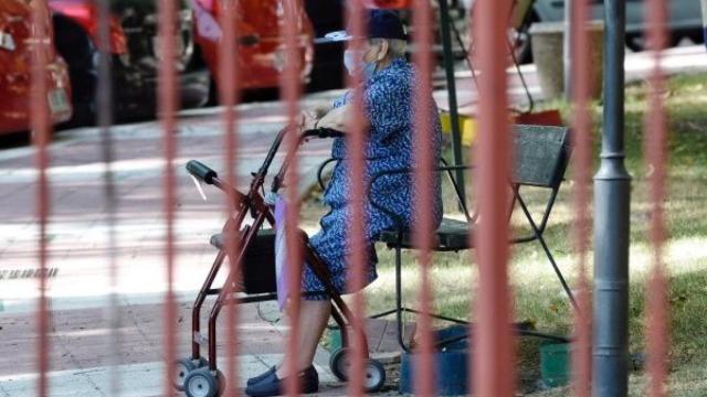 Una anciana en una residencia, en imagen de archivo.