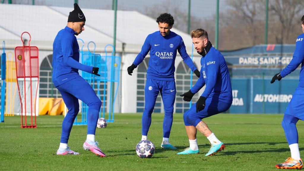 Mbappé, durante un entrenamiento del PSG