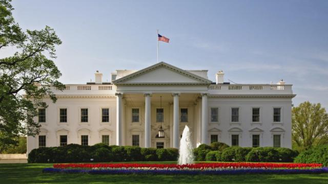 China acusa a EEUU de enviar más de 10 globos espía y la Casa Blanca lo niega: Es falso