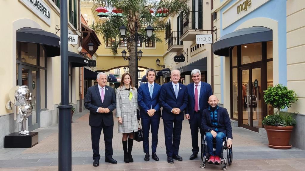 José del Río, Elisa Pérez de Siles, Javier Mendizábal, Francisco de la Torre, José Luis Arenas y Raúl López.