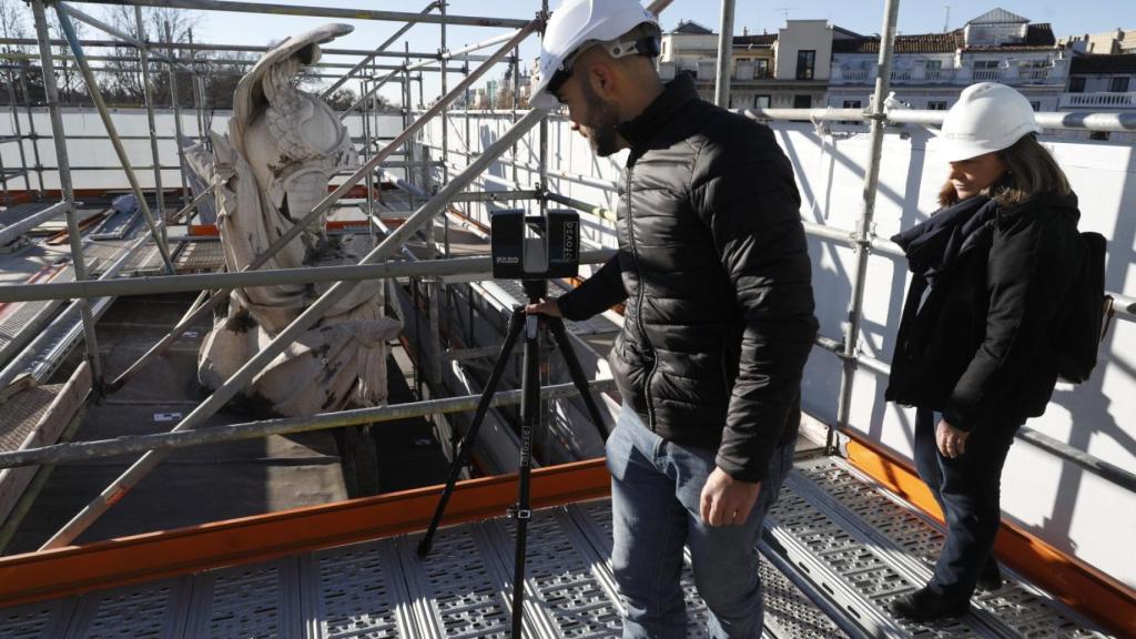 Obras en la Puerta de Alcalá.