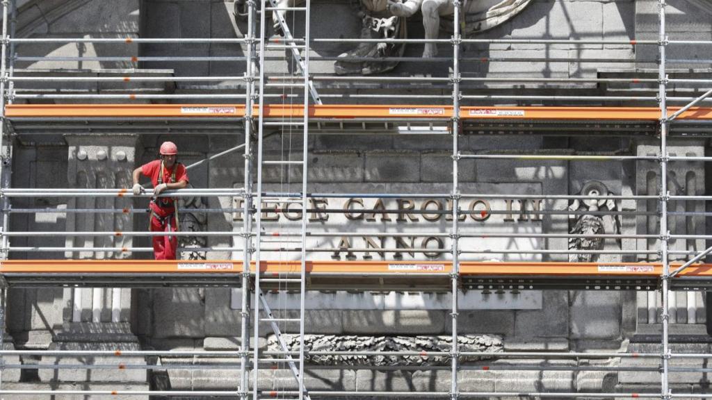 Obras en la Puerta de Alcalá.