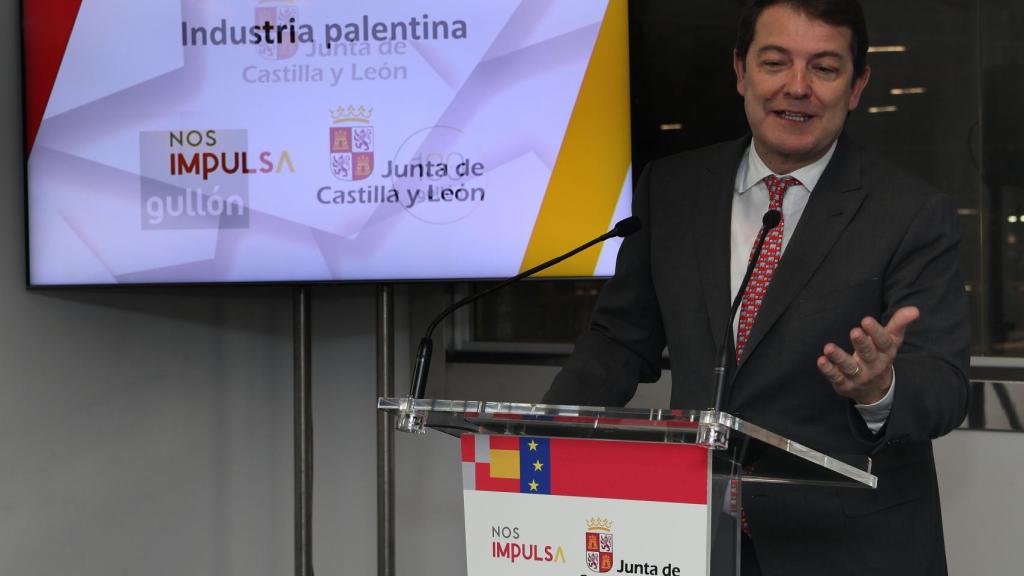 Mañueco reitera su apoyo a los empresarios en Aguilar de Campoo.