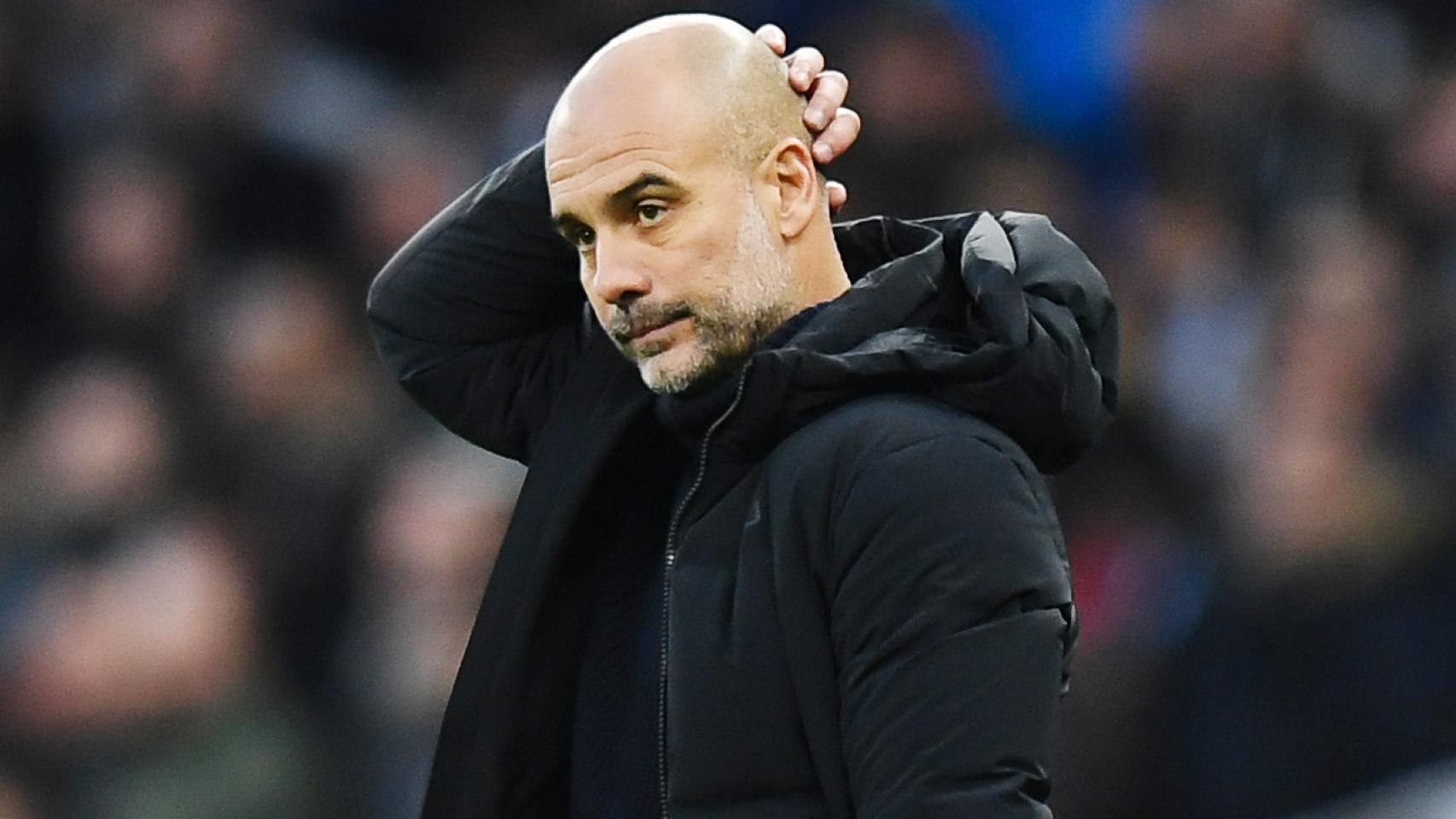 Pep Guardiola durante un partido en el Etihad Stadium
