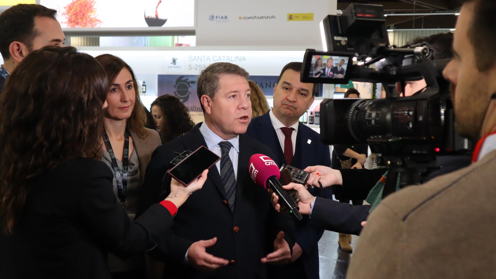 García-Page ha atendido a los periodistas en la feria Biofach que se celebra en Núremberg (Alemania).