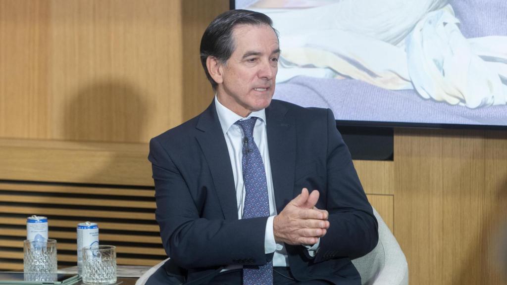El presidente de Inverco, Ángel Martínez-Aldama, durante un desayuno informativo.